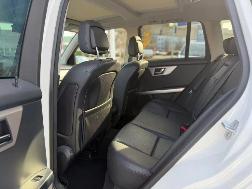 2010 Mercedes-Benz GLK-Class - Image 9 of 9
