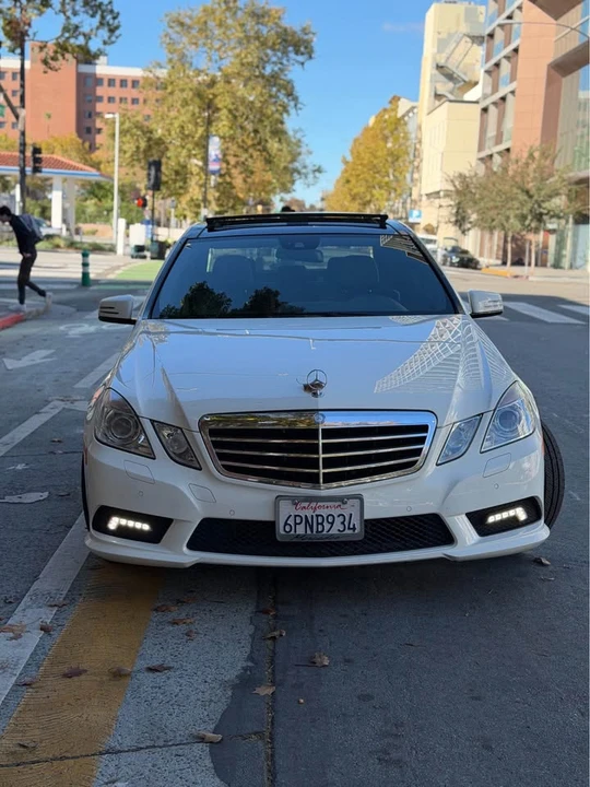 2010 Mercedes-Benz W212 E-Class - Image 2 of 7