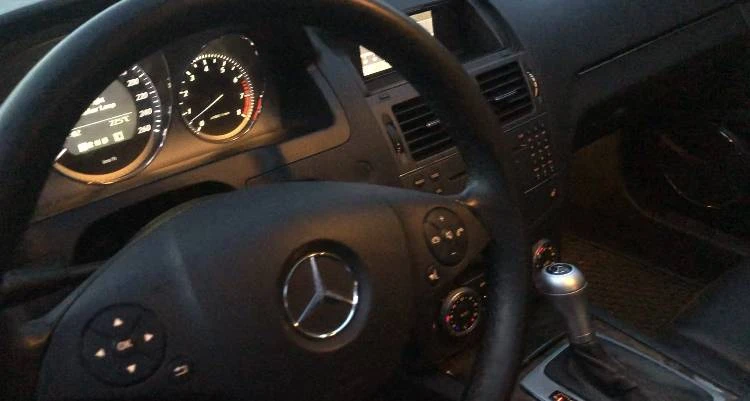 2010 Mercedes-Benz W204 C-Class - Image 5 of 6