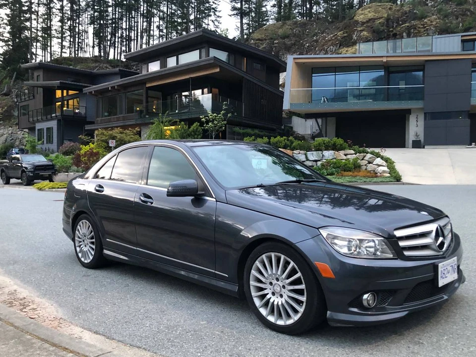2010 Mercedes-Benz W204 C-Class - Image 2 of 6