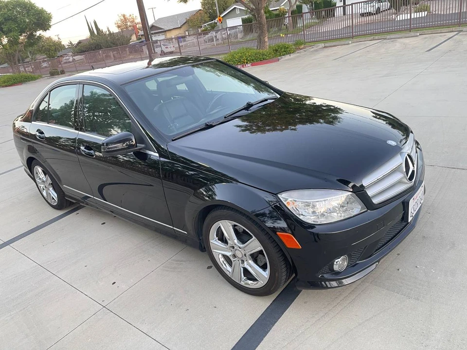 2010 Mercedes-Benz W204 C-Class - Image 7 of 15