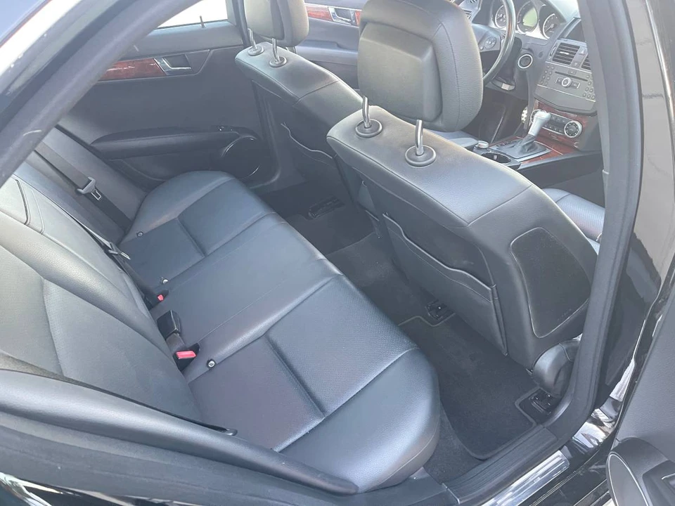 2010 Mercedes-Benz W204 C-Class - Image 11 of 15