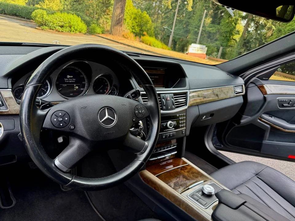 2010 Mercedes-Benz W212 E-Class - Image 7 of 23