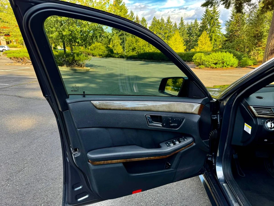 2010 Mercedes-Benz W212 E-Class - Image 12 of 23