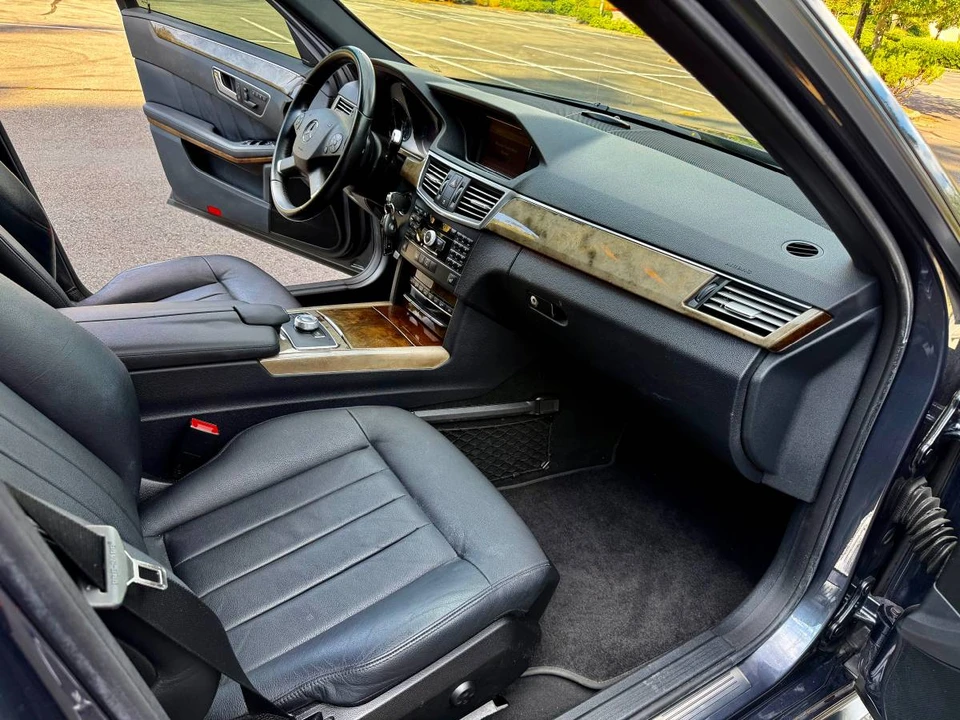 2010 Mercedes-Benz W212 E-Class - Image 10 of 23