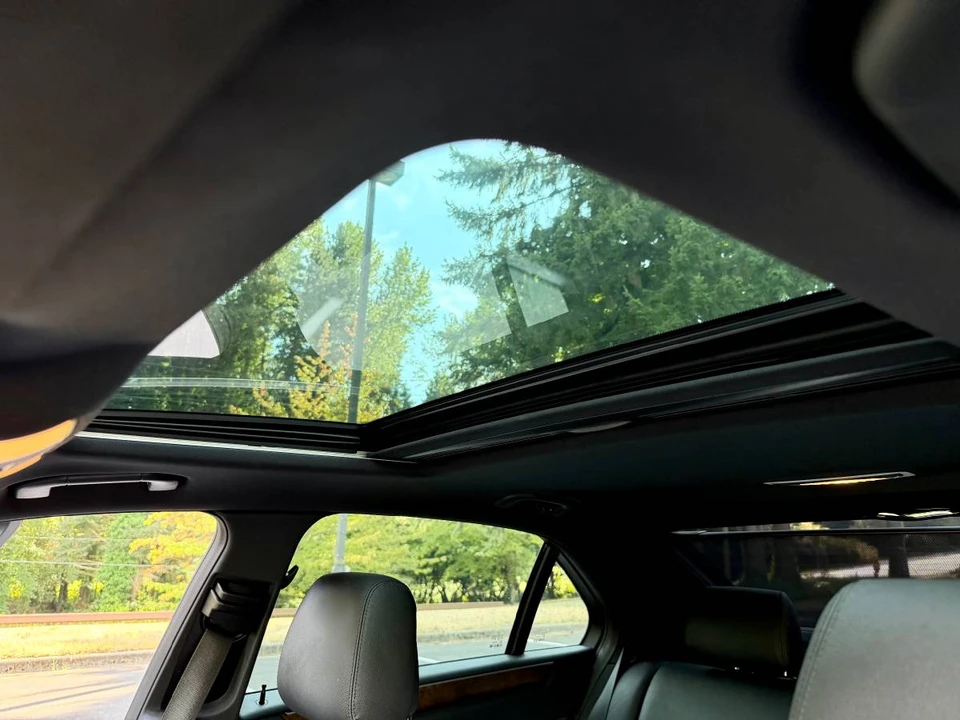 2010 Mercedes-Benz W212 E-Class - Image 15 of 23