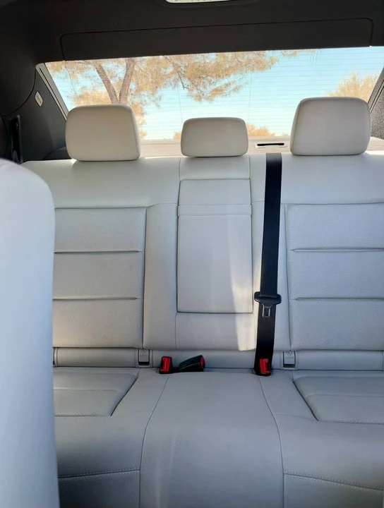 2010 Mercedes-Benz W212 E-Class - Image 12 of 24