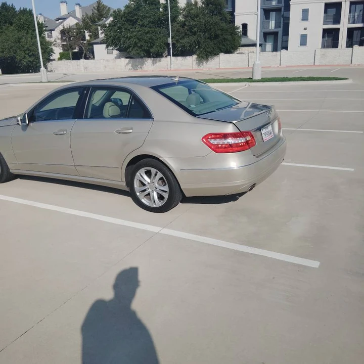 2010 Mercedes-Benz W212 E-Class - Image 5 of 12