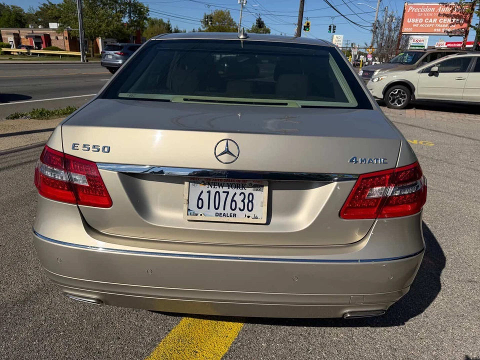 2010 Mercedes-Benz W212 E-Class - Image 9 of 17