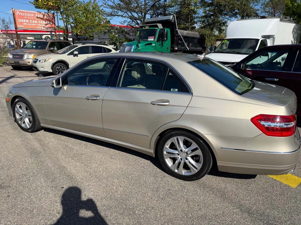 2010 Mercedes-Benz W212 E-Class - Image 11 of 17