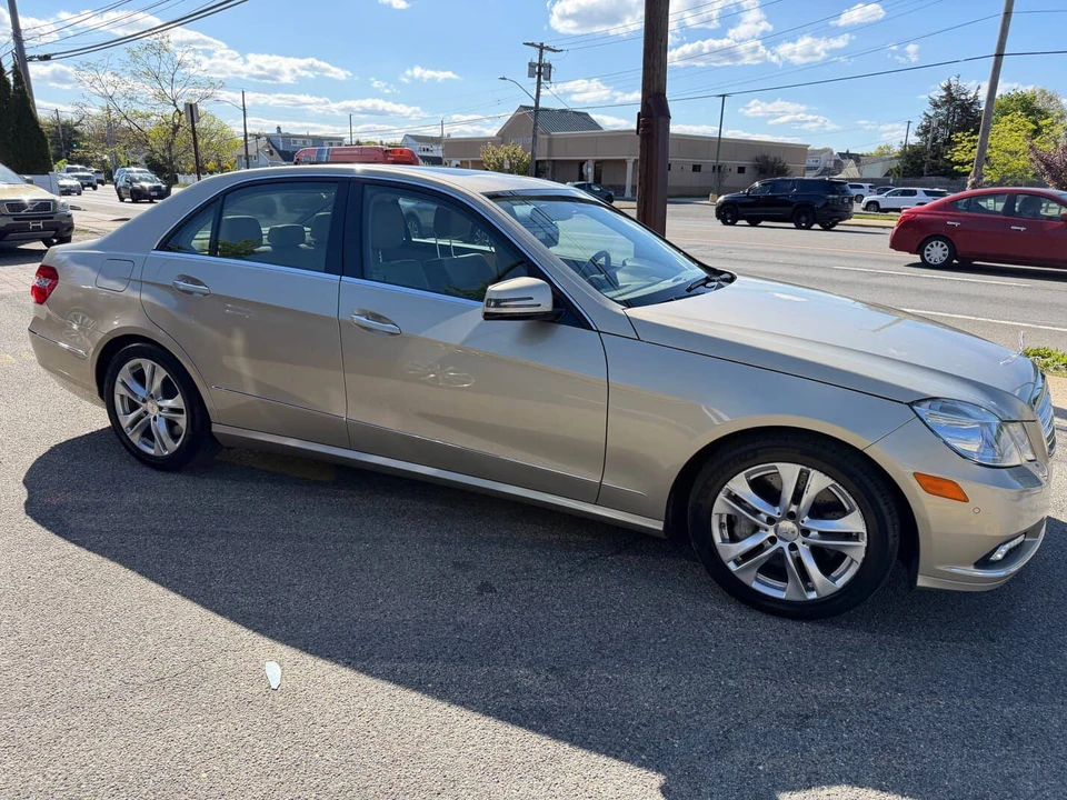 2010 Mercedes-Benz W212 E-Class - Image 6 of 17