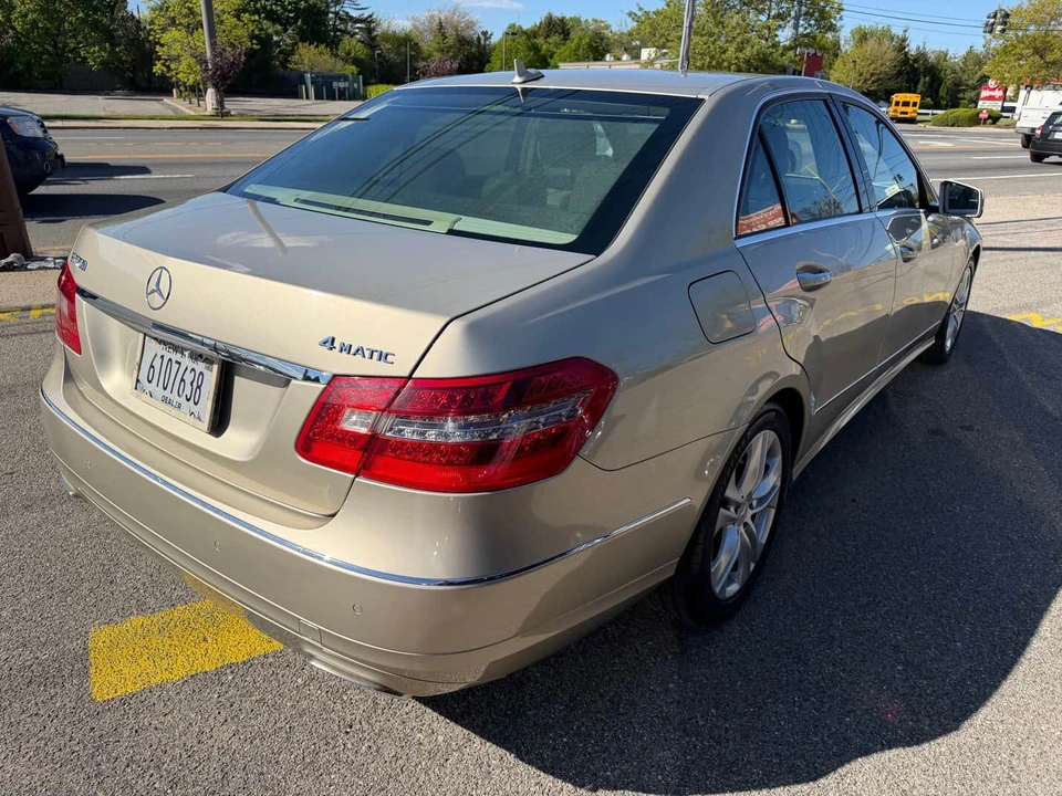 2010 Mercedes-Benz W212 E-Class - Image 7 of 17