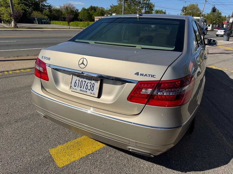 2010 Mercedes-Benz W212 E-Class - Image 8 of 17