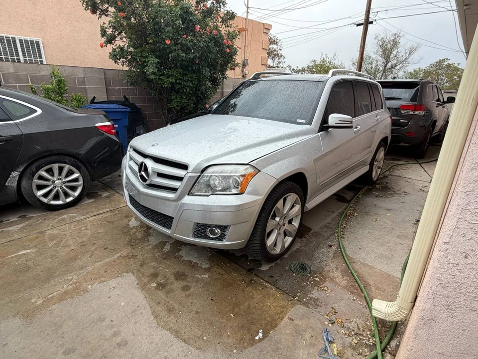 2010 Mercedes-Benz GLK-Class - Image 2 of 6