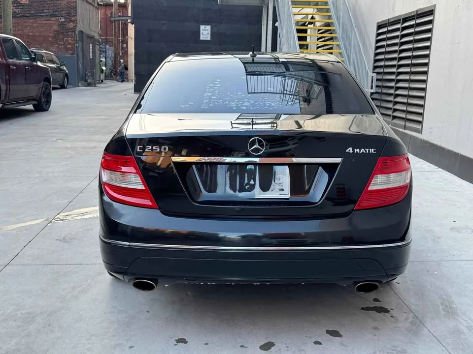 2010 Mercedes-Benz W204 C-Class - Image 5 of 7