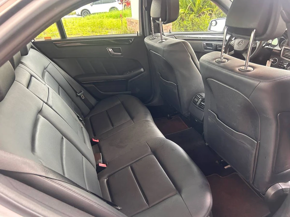 2010 Mercedes-Benz W212 E-Class - Image 16 of 24