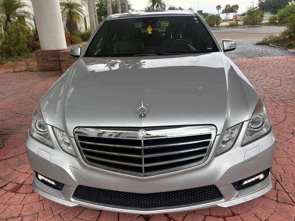 2010 Mercedes-Benz W212 E-Class - Image 23 of 24
