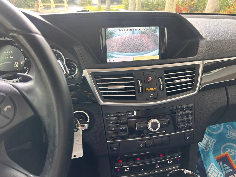 2010 Mercedes-Benz W212 E-Class - Image 10 of 24