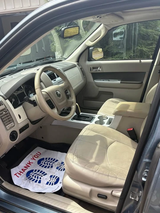 2010 Mercury Mariner - Image 4 of 8