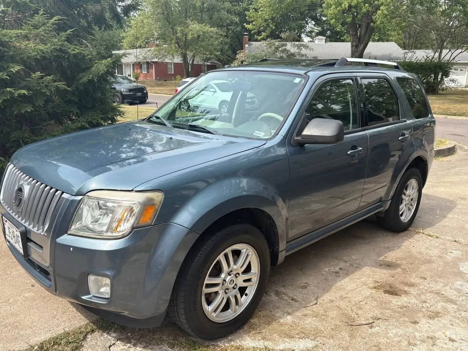 2010 Mercury Mariner - Image 2 of 8