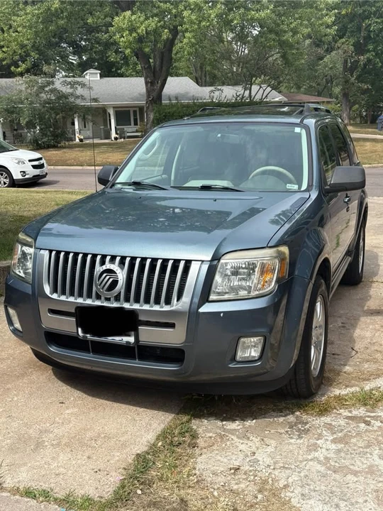 2010 Mercury Mariner - Image 3 of 8