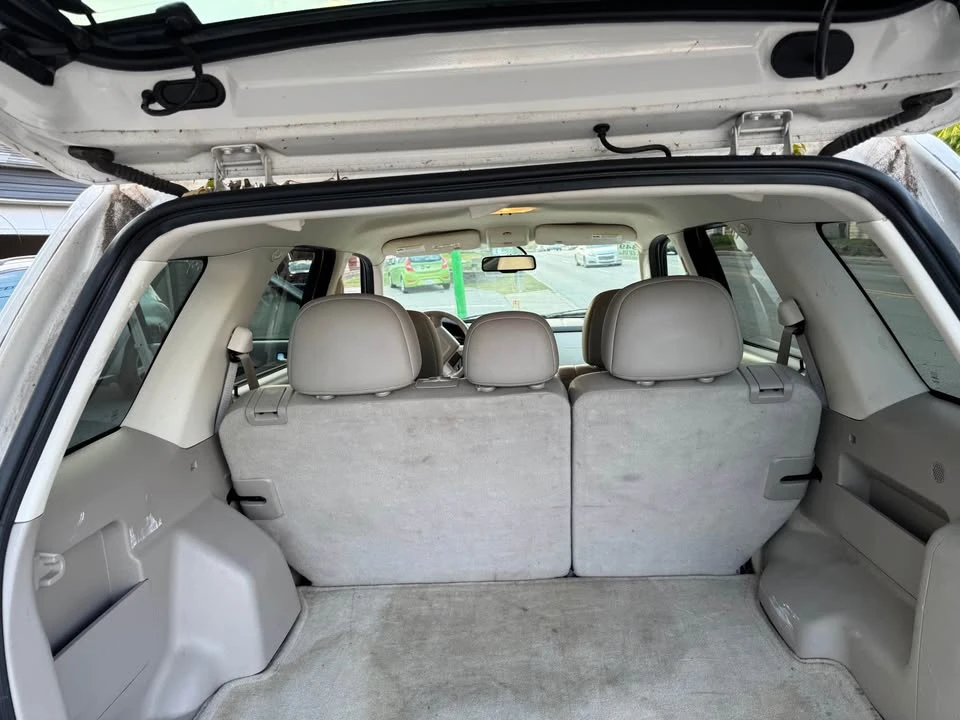 2010 Mercury Mariner - Image 4 of 6
