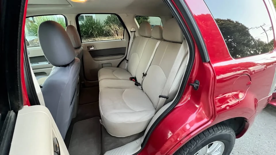 2010 Mercury Mariner - Image 13 of 19