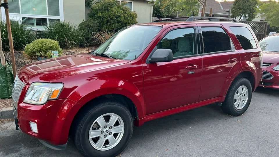 2010 Mercury Mariner - Image 2 of 19