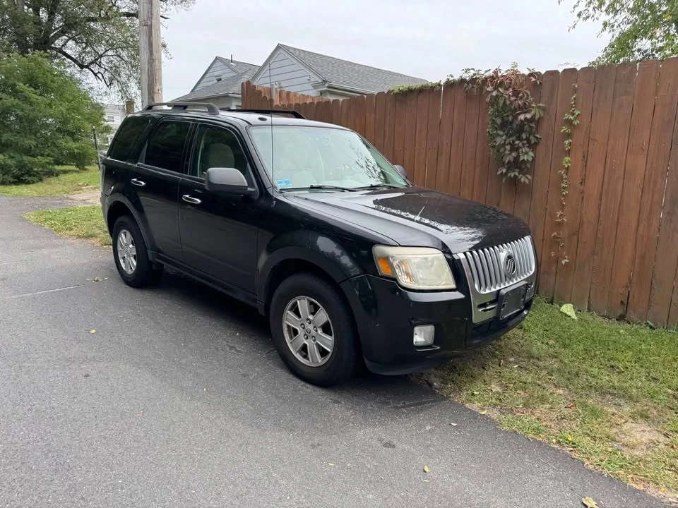 2010 Mercury Mariner - Image 2 of 9