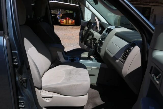 2010 Mercury Mariner - Image 12 of 12