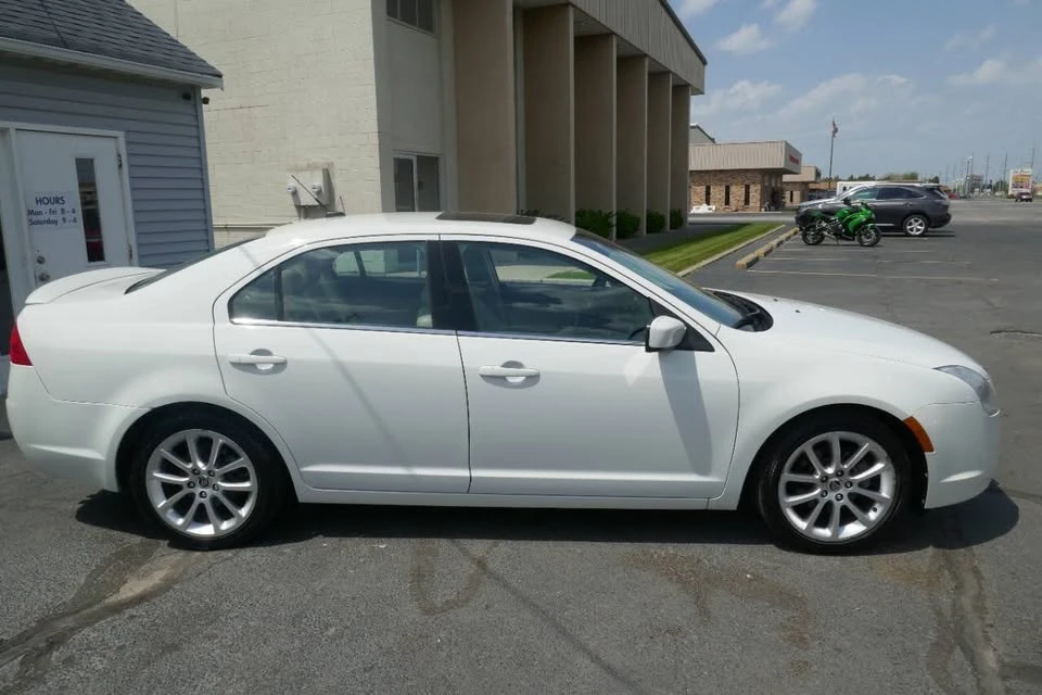 2010 Mercury - Image 2 of 18