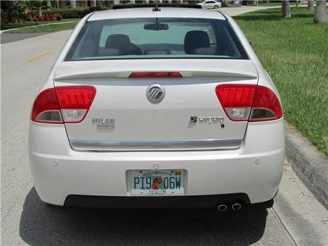 2010 Mercury - Image 4 of 12