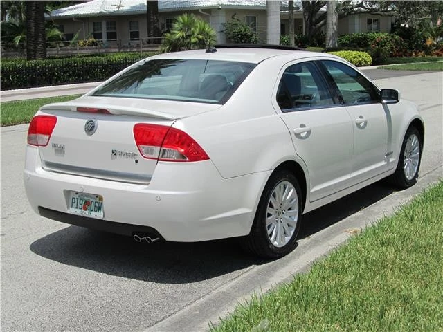 2010 Mercury - Image 7 of 12