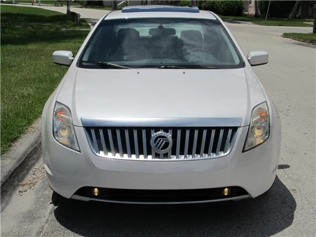 2010 Mercury - Image 11 of 12