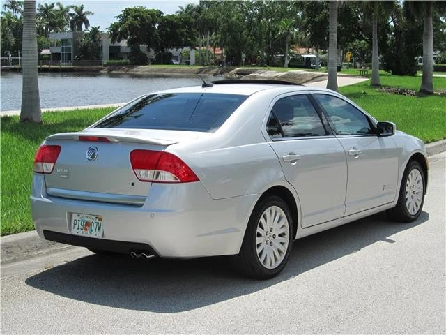 2010 Mercury - Image 2 of 12