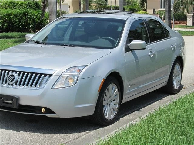 2010 Mercury - Image 9 of 12