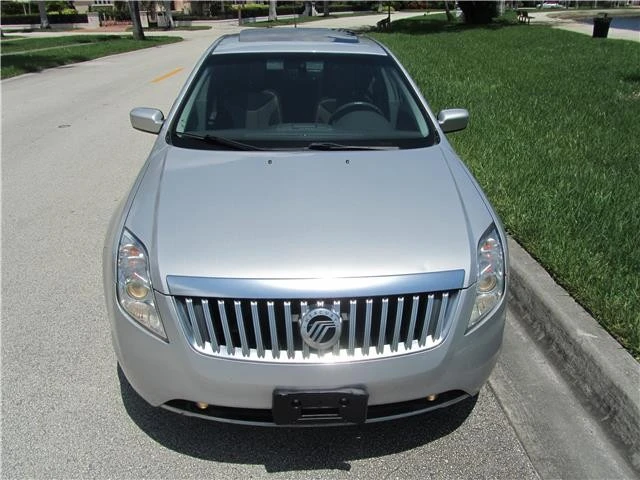 2010 Mercury - Image 12 of 12