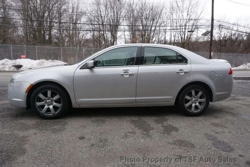 2010 Mercury - Image 4 of 12
