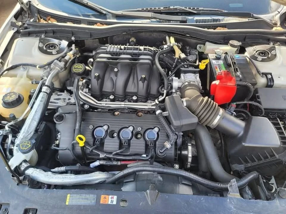 2010 Mercury - Image 4 of 6