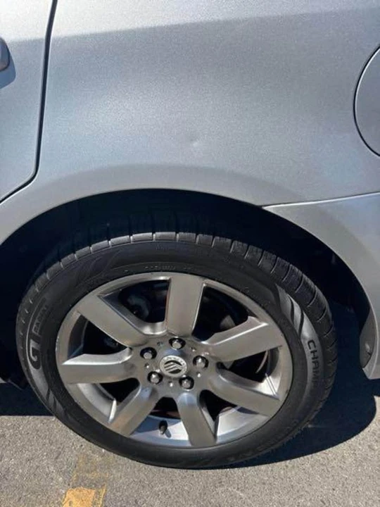 2010 Mercury - Image 7 of 10