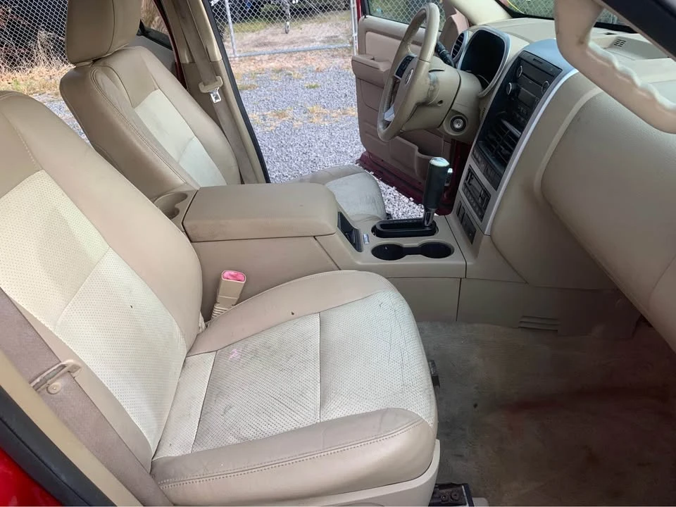 2010 Mercury - Image 7 of 10