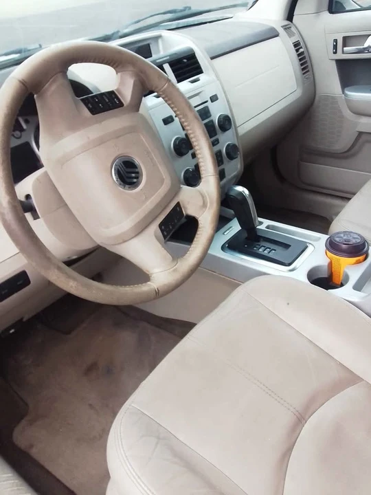 2010 Mercury Mariner - Image 7 of 7