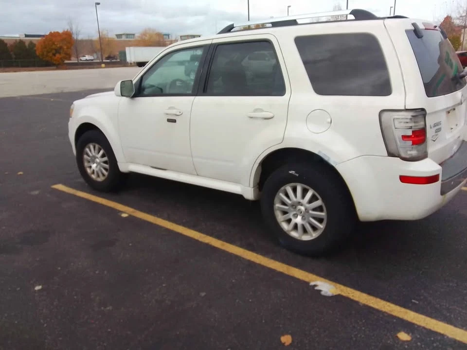 2010 Mercury Mariner - Image 4 of 7