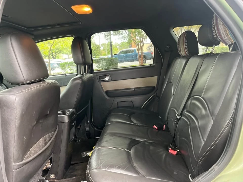 2010 Mercury Mariner - Image 11 of 15