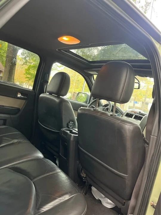 2010 Mercury Mariner - Image 13 of 15