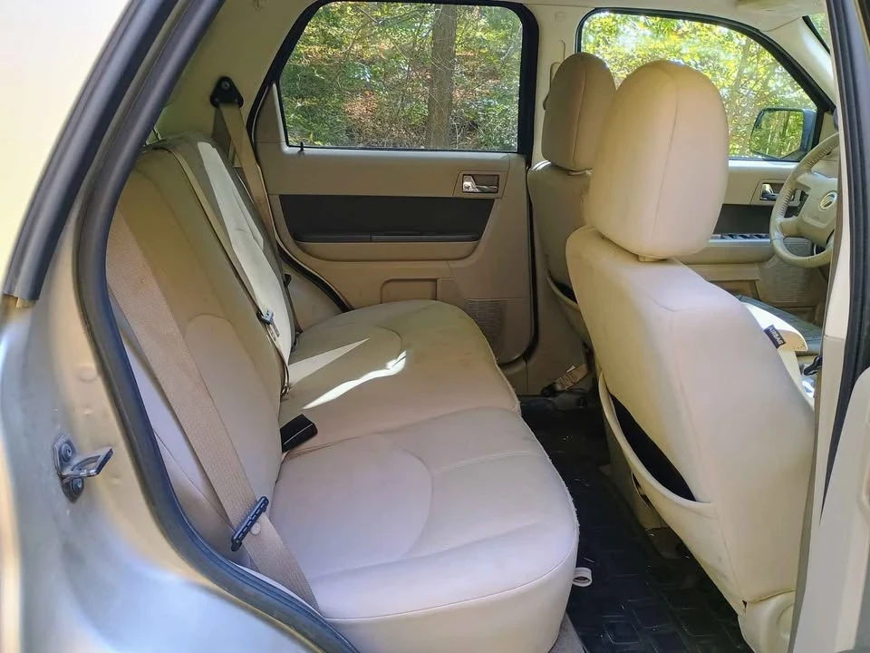 2010 Mercury Mariner - Image 5 of 6