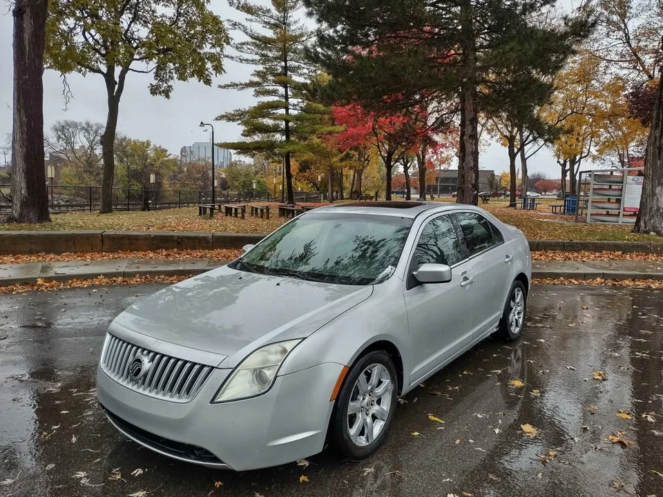 2010 Mercury - Image 8 of 9