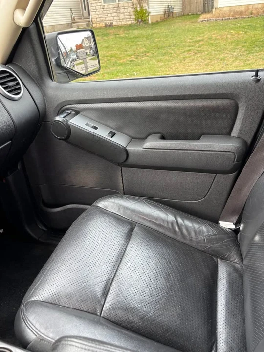 2010 Mercury - Image 13 of 15