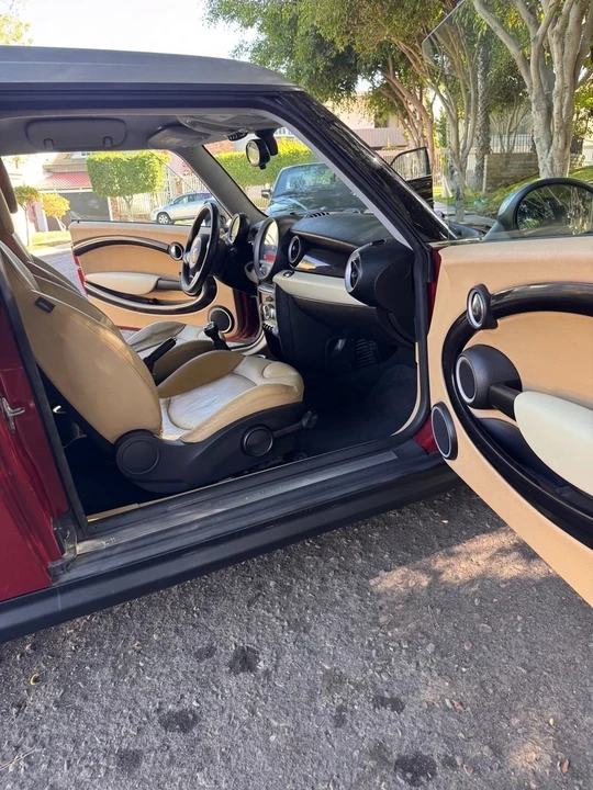 2010 Mini Clubman 1st Gen - Image 15 of 18