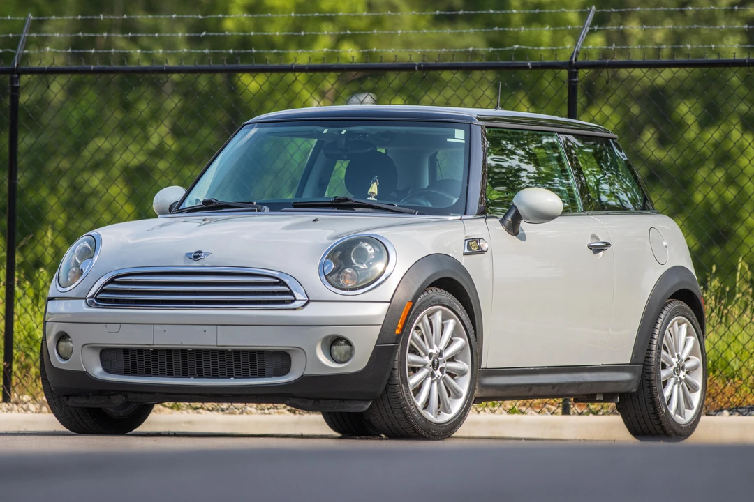 2010 Mini Mini 2nd Gen - Image 9 of 31